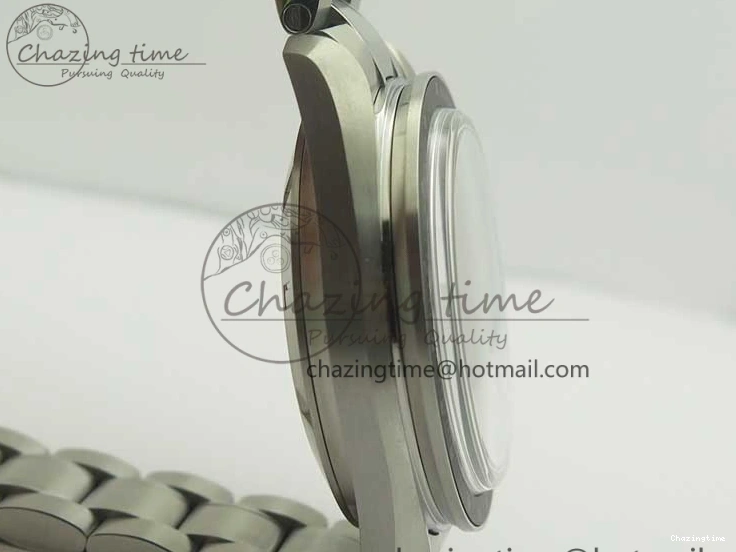 1225 ComfortFit Speedmaster SS “Speedy Tuesday” OMF Best Edition Black Dial on SS Bracelet Manual Winding Chrono Movement 7994